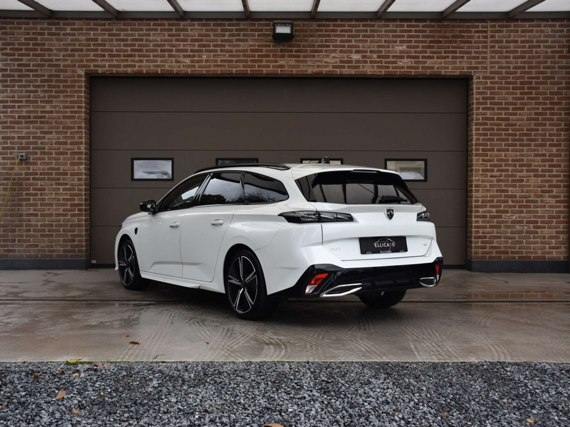 40740163-4.jpg