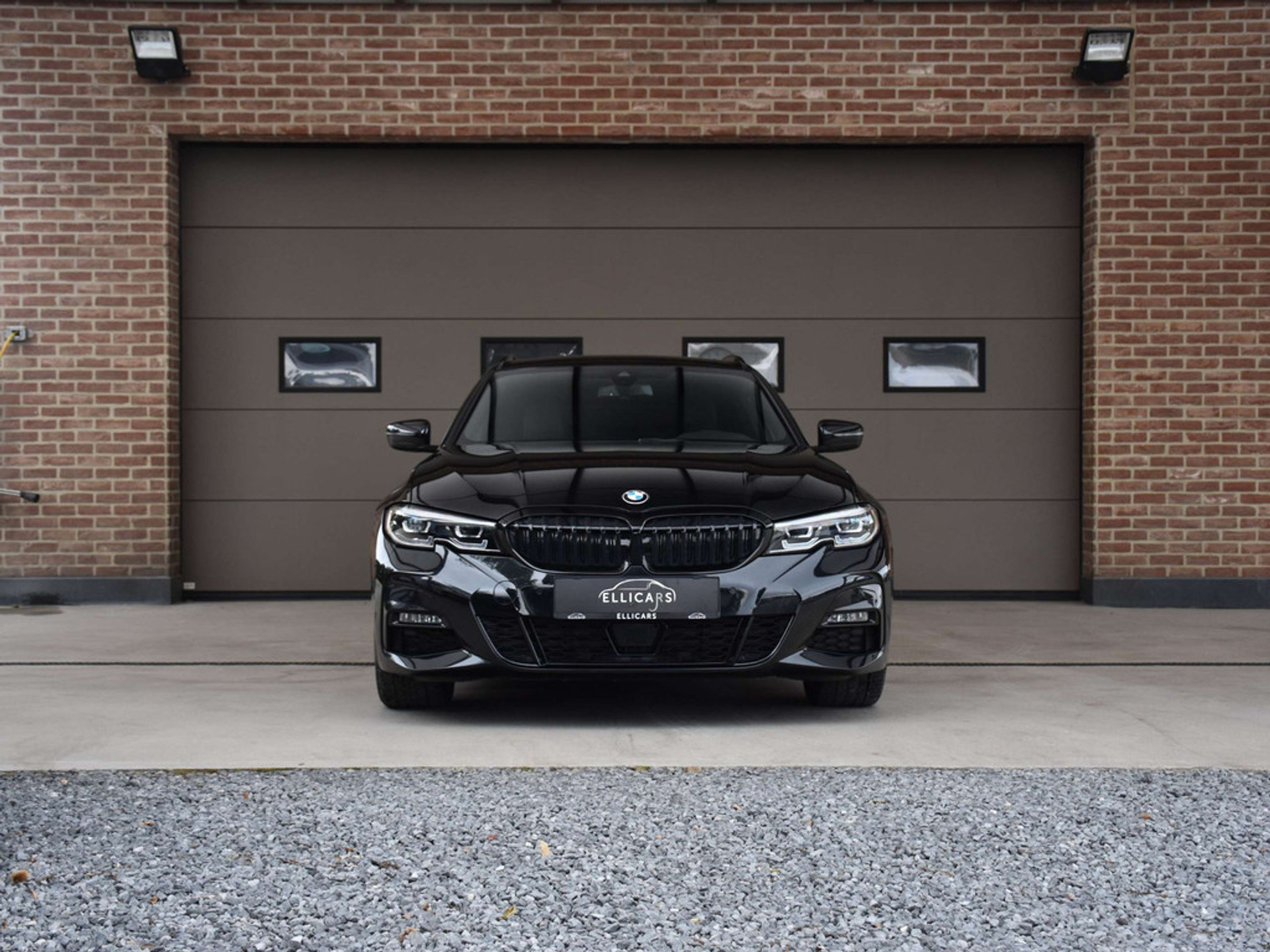 47896448-1.jpg